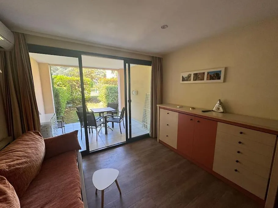 Apartment 4 People With Pool Tennis Parking Air Cond Cannes France